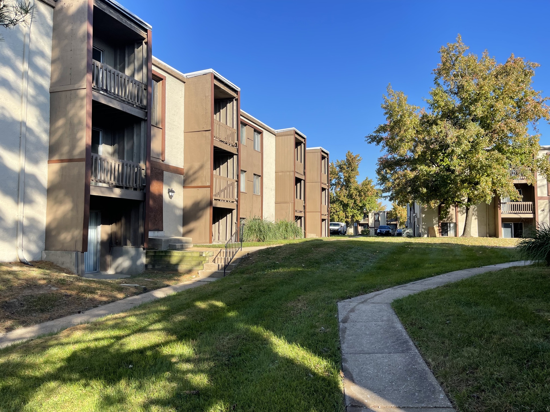 Park Pointe Apartments aerial view in St. Louis, MO